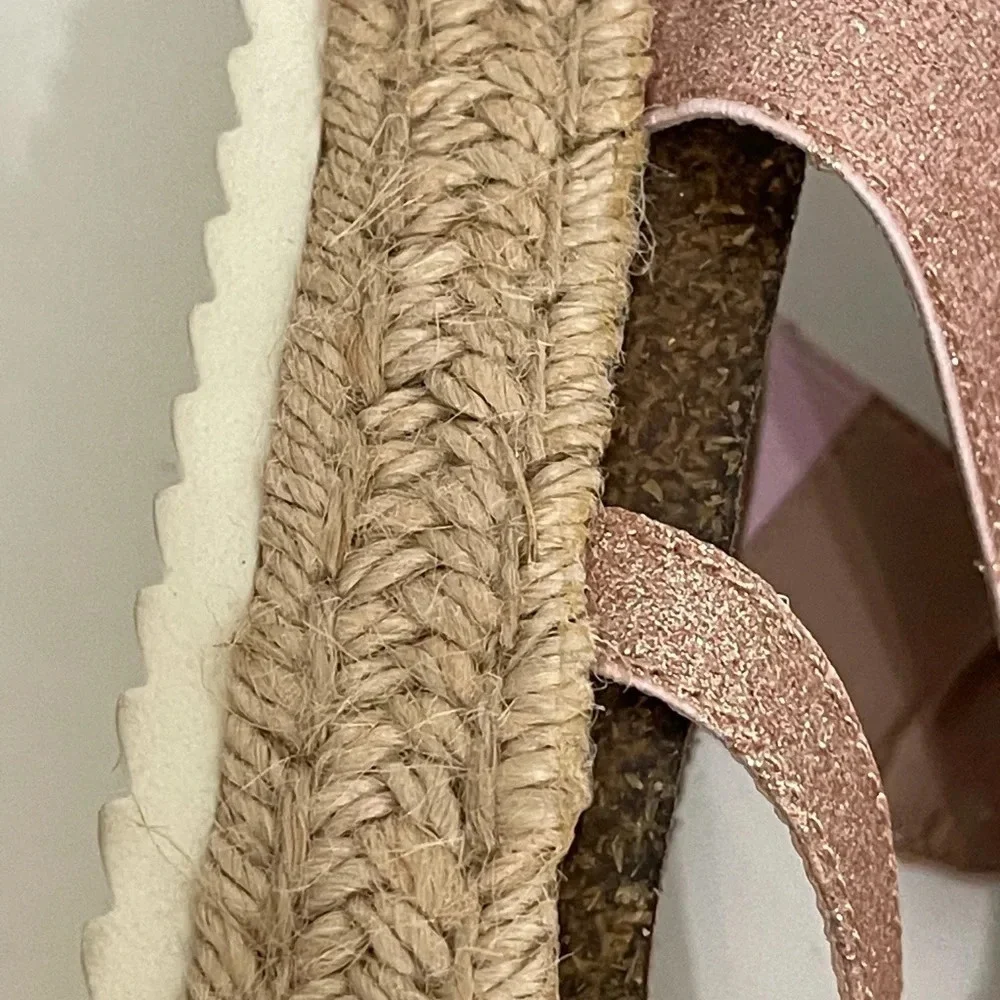 Madden Girl Metallic Rose Gold Espadrilles Sandal Size 7.5 platform